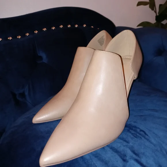 Stilettos - Picture 6 of 9